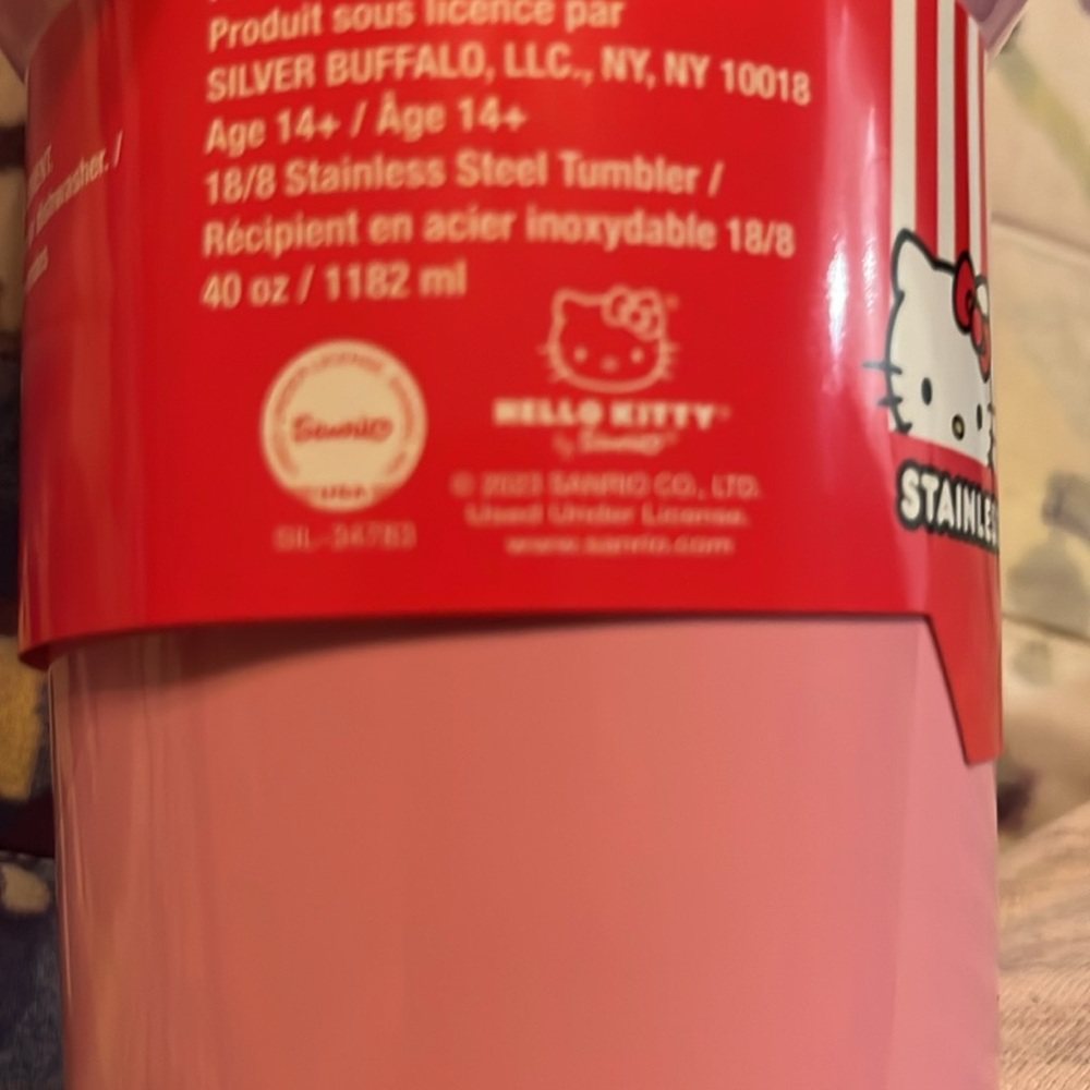 HELLO KITTY 40 oz Stainless Tumbler - Picture 5 of 5